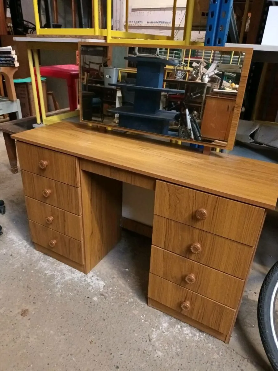 Dressing Table - Image 2