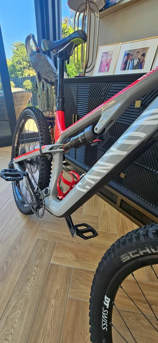 Canyon Neuron Carbon Fibre Mountain Bike - Image 1