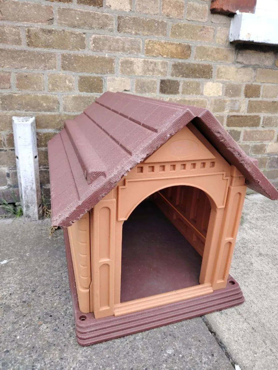 Dog kennel - Image 1