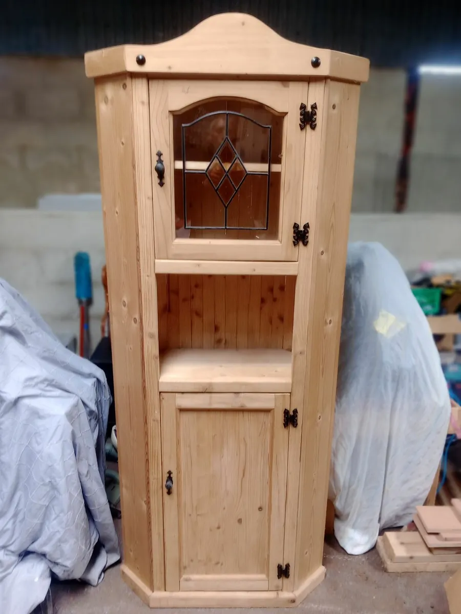 Corner unit