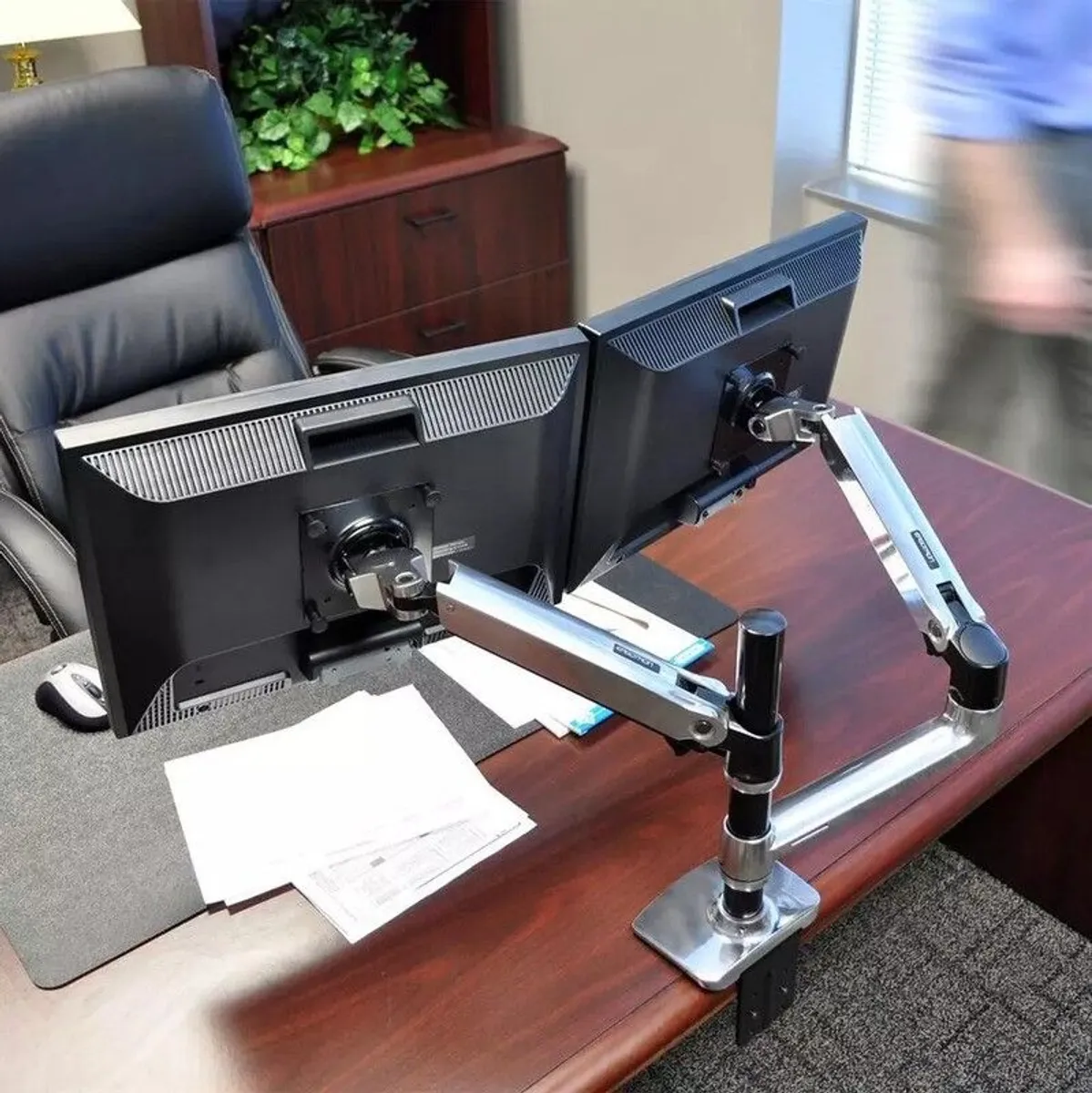 Ergotron 45-248-026 Dual Mounting Arm for Flat Panel Display - Up to 24" Screens (Used) - Image 4