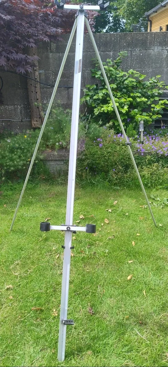 Beach Tripod Rod Holder - Image 1