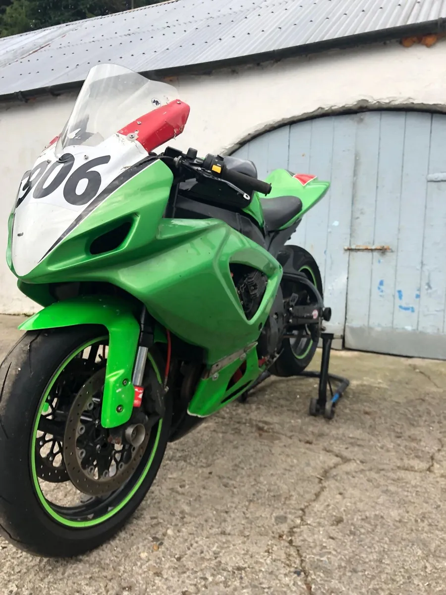 2009 Suzuki GSXR 600 K9 Track Bike - Image 4