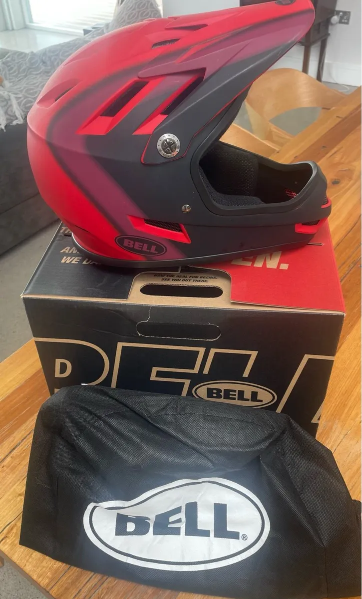 Bell MTB bike helmet - Image 1