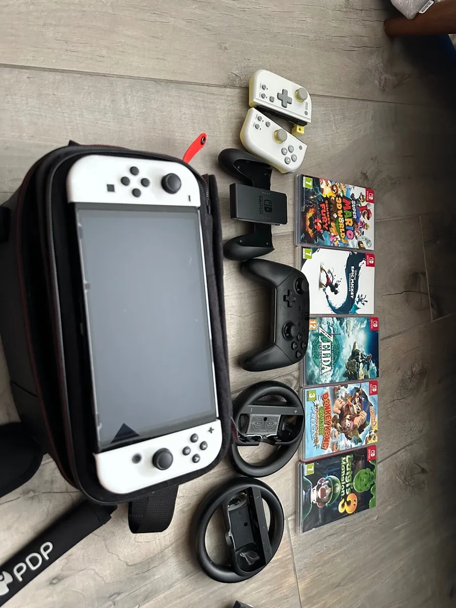 Switch OLED (White)