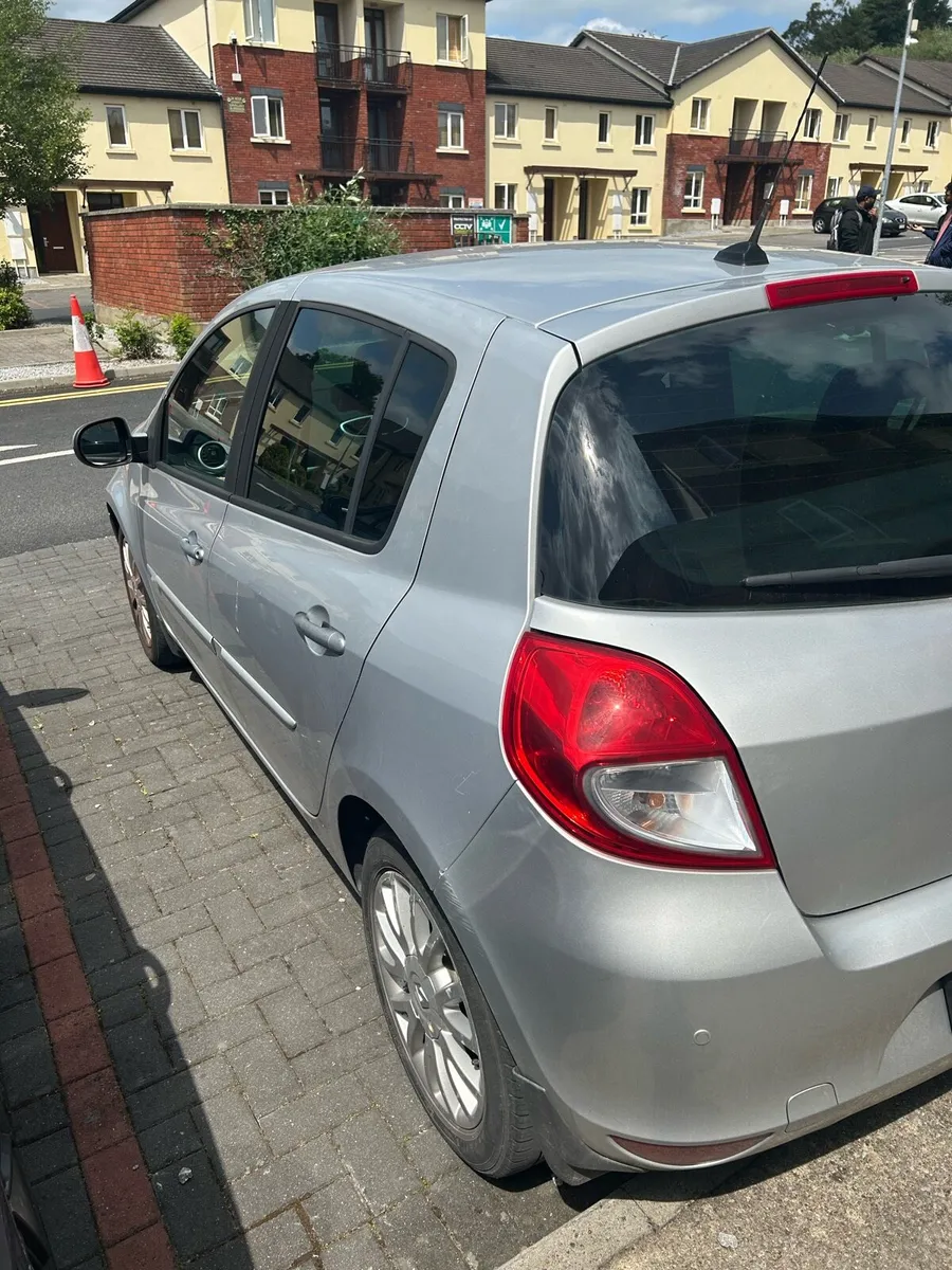 Car - Image 4