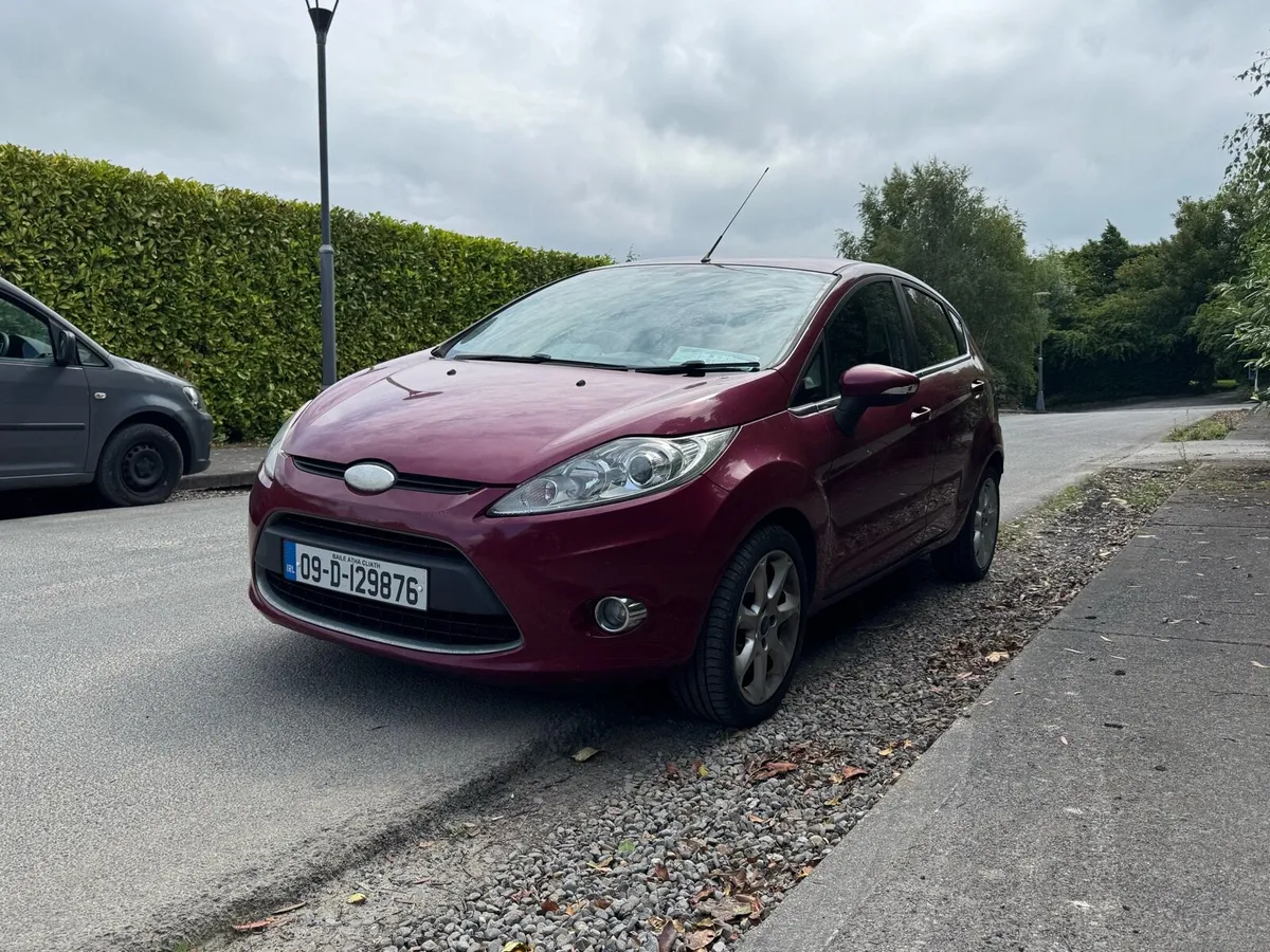 Ford Fiesta 2009 - Image 2