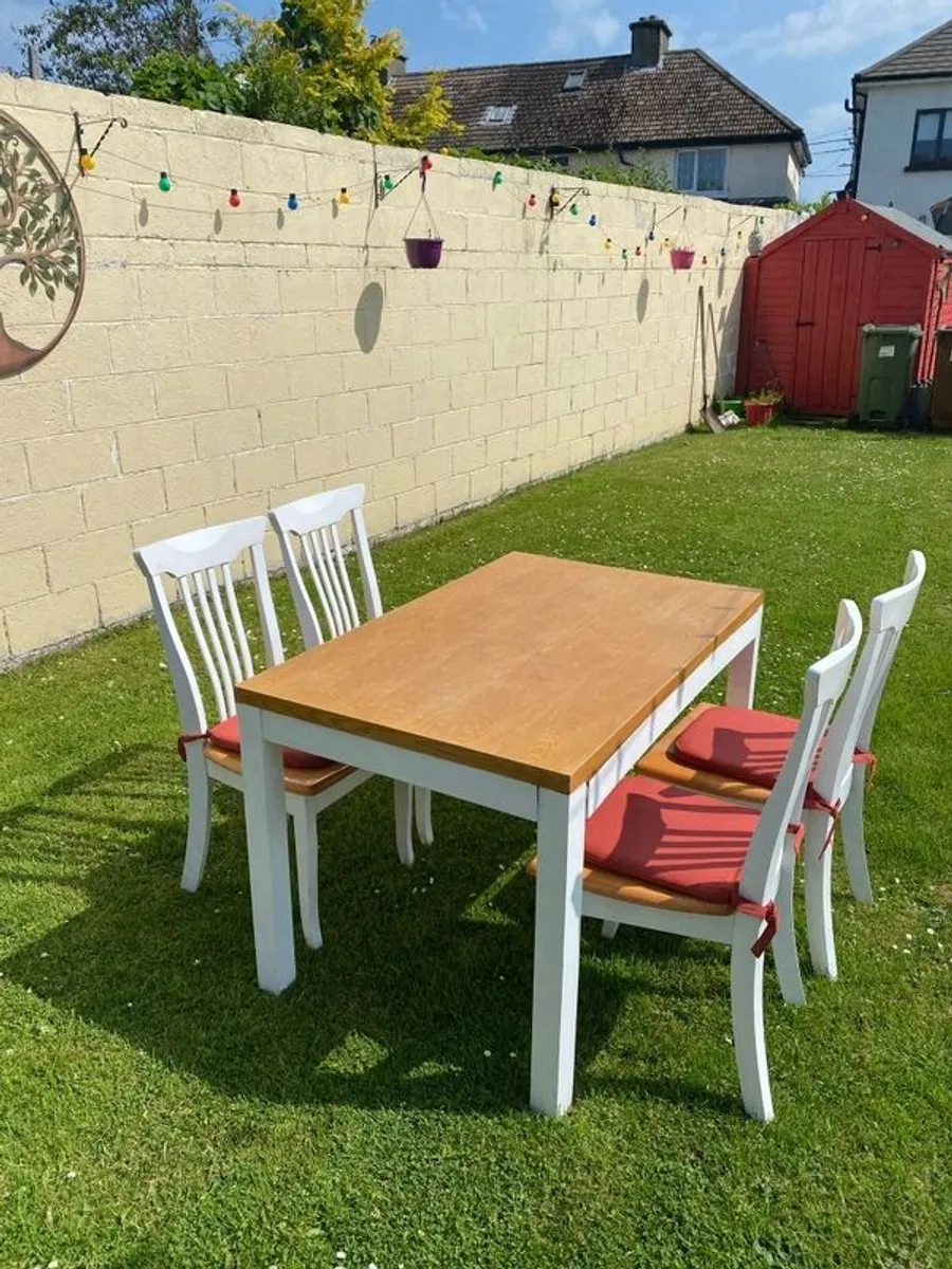 Dining Table with 4 Chairs - Image 1