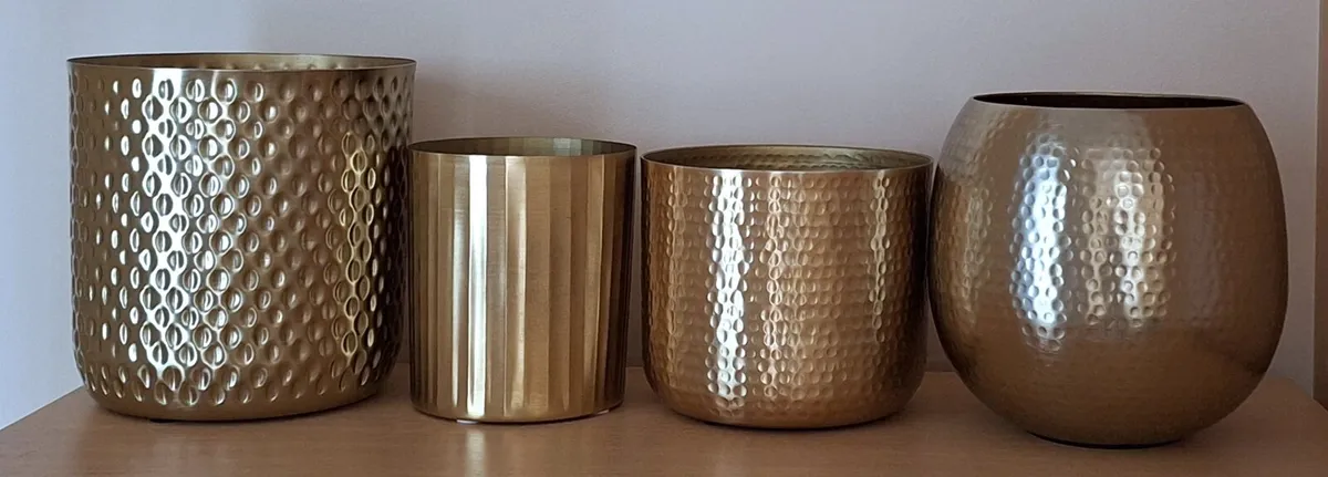 New Metal Plant Pots set 4 - Image 1