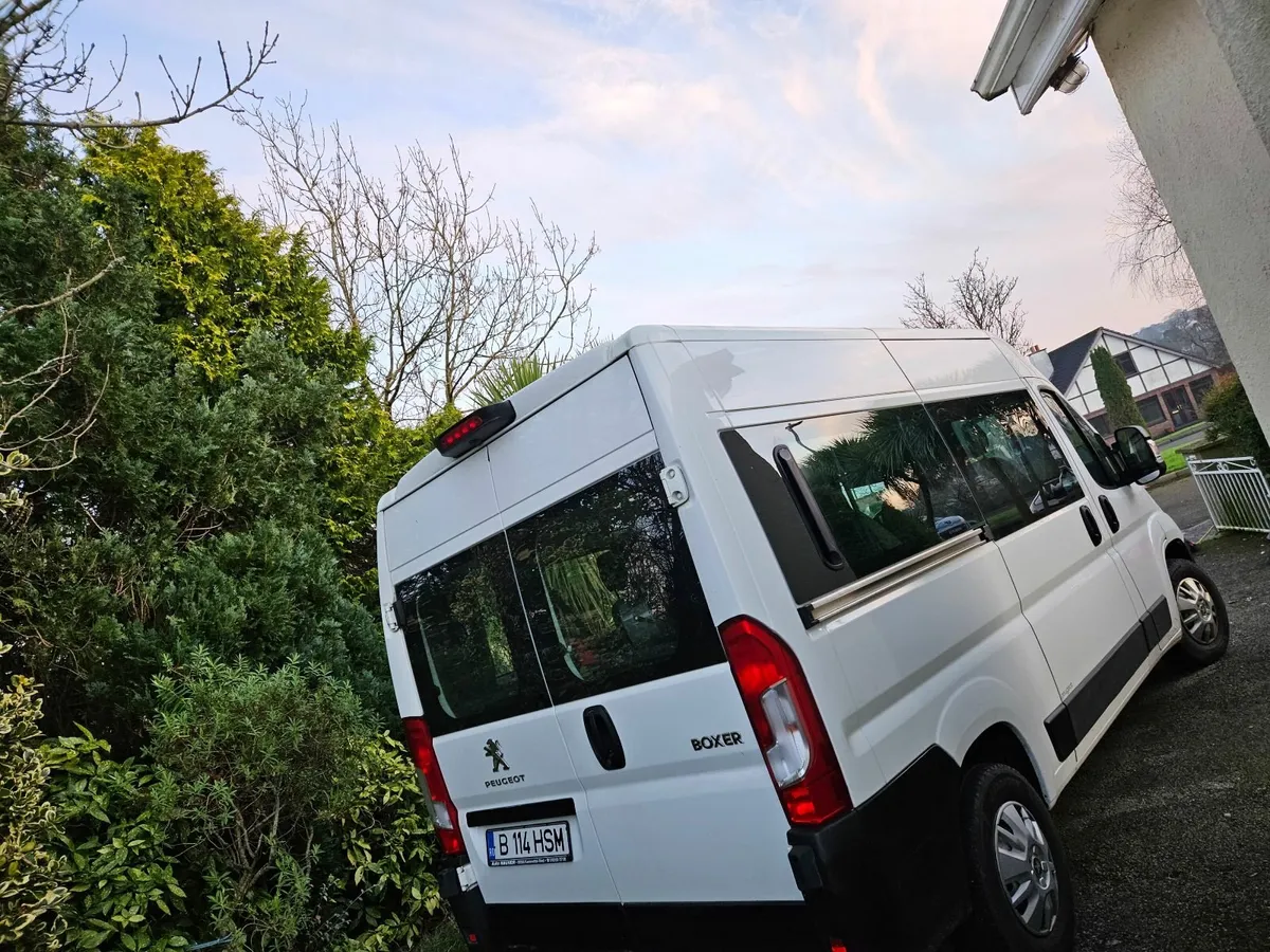 Peugeot Boxer 9 seats - Image 4