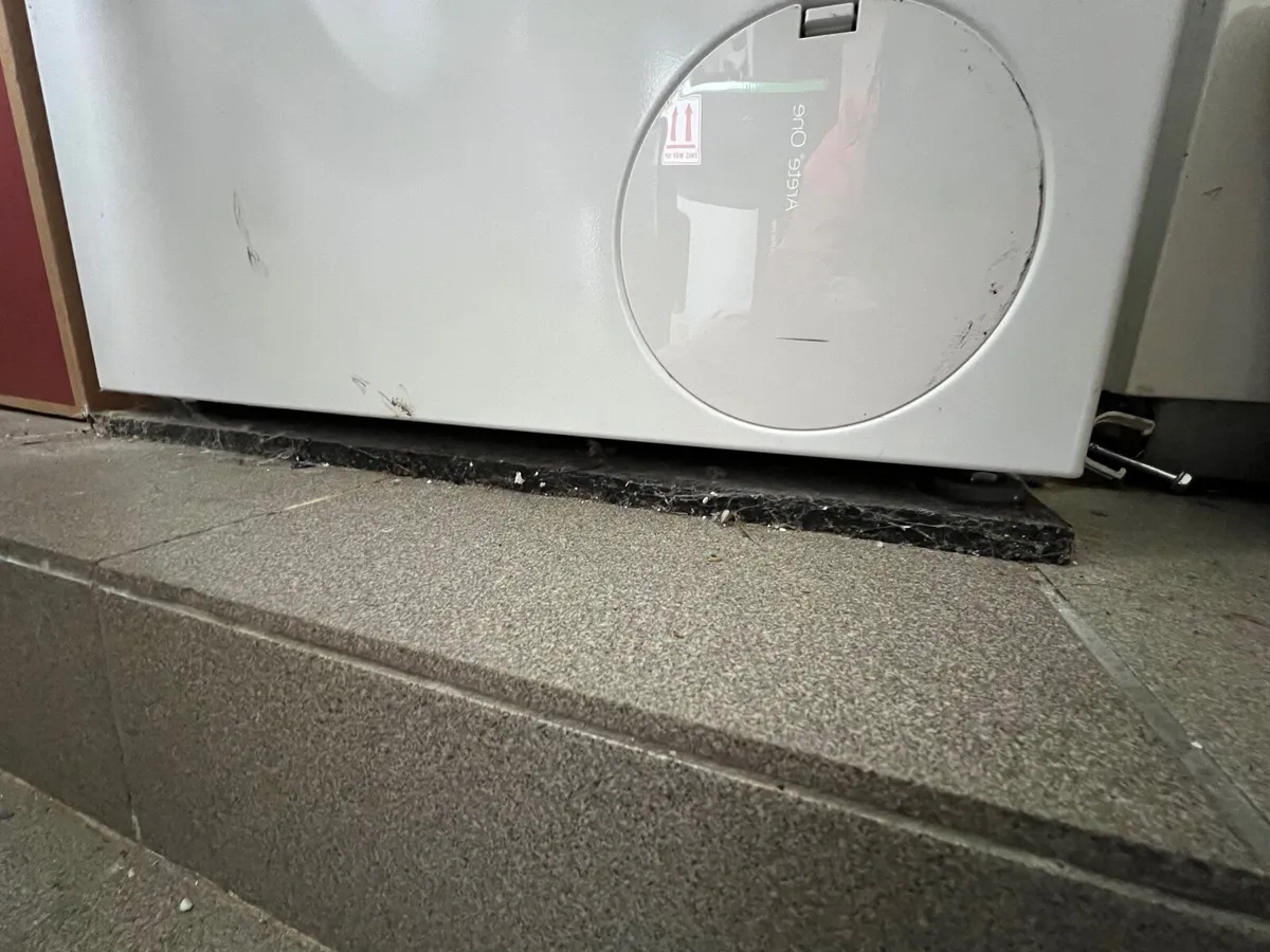 Bosch wash machine series 8, 9kg German control pa - Image 3