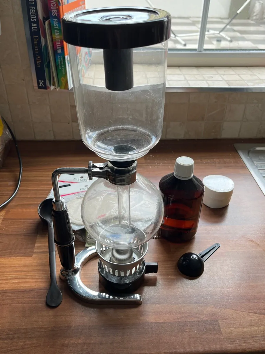 Hario vacuum coffee maker - Image 1