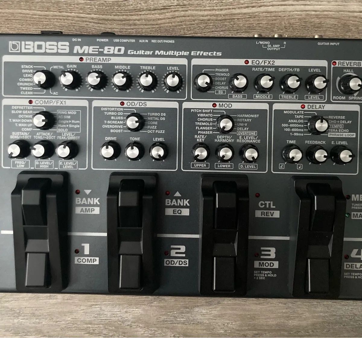 BOSS ME-80 Multi-Effects Pedal-with BOSS carrier - Image 4