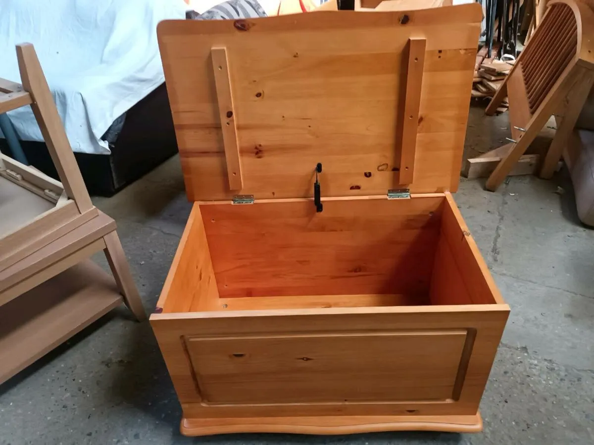 Pine Blanket Box - Image 1