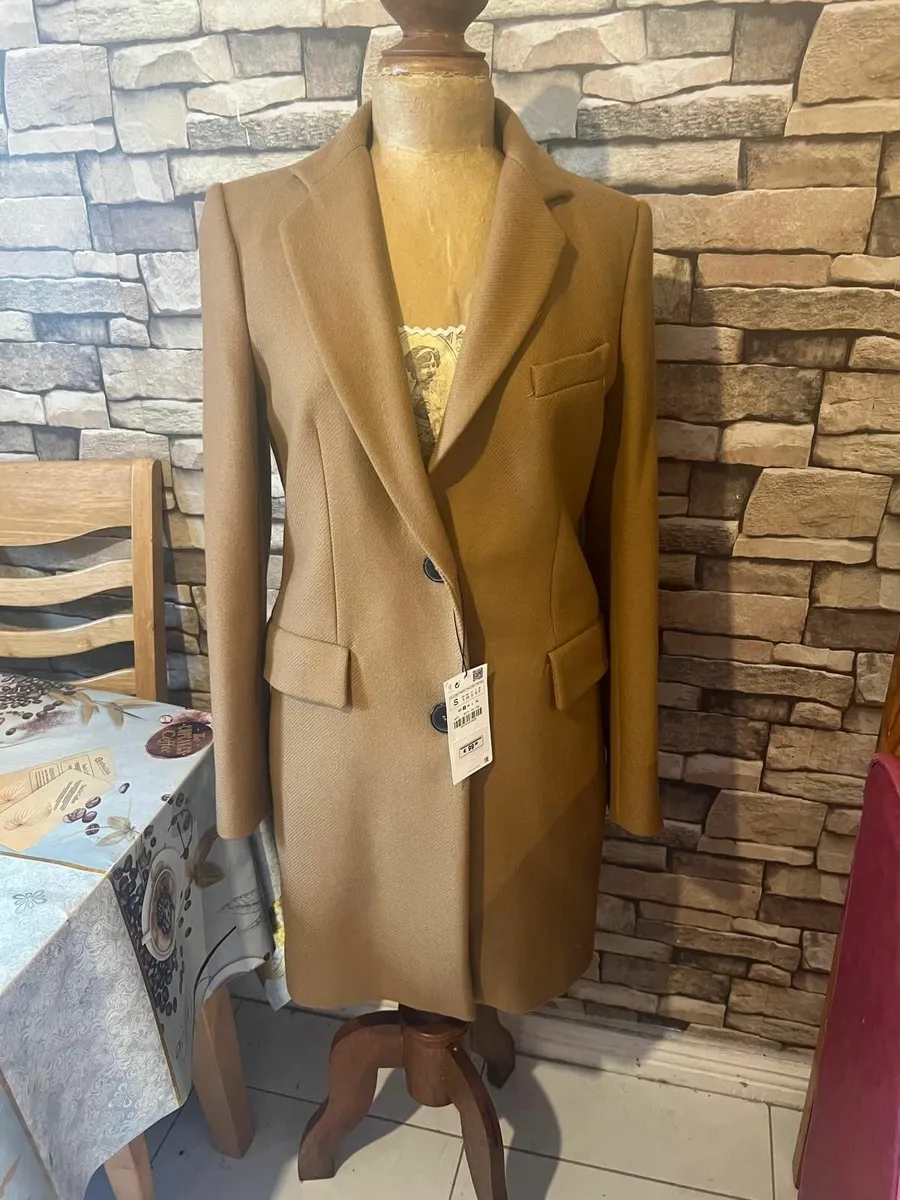 ZARA  CLOTHING - Image 2