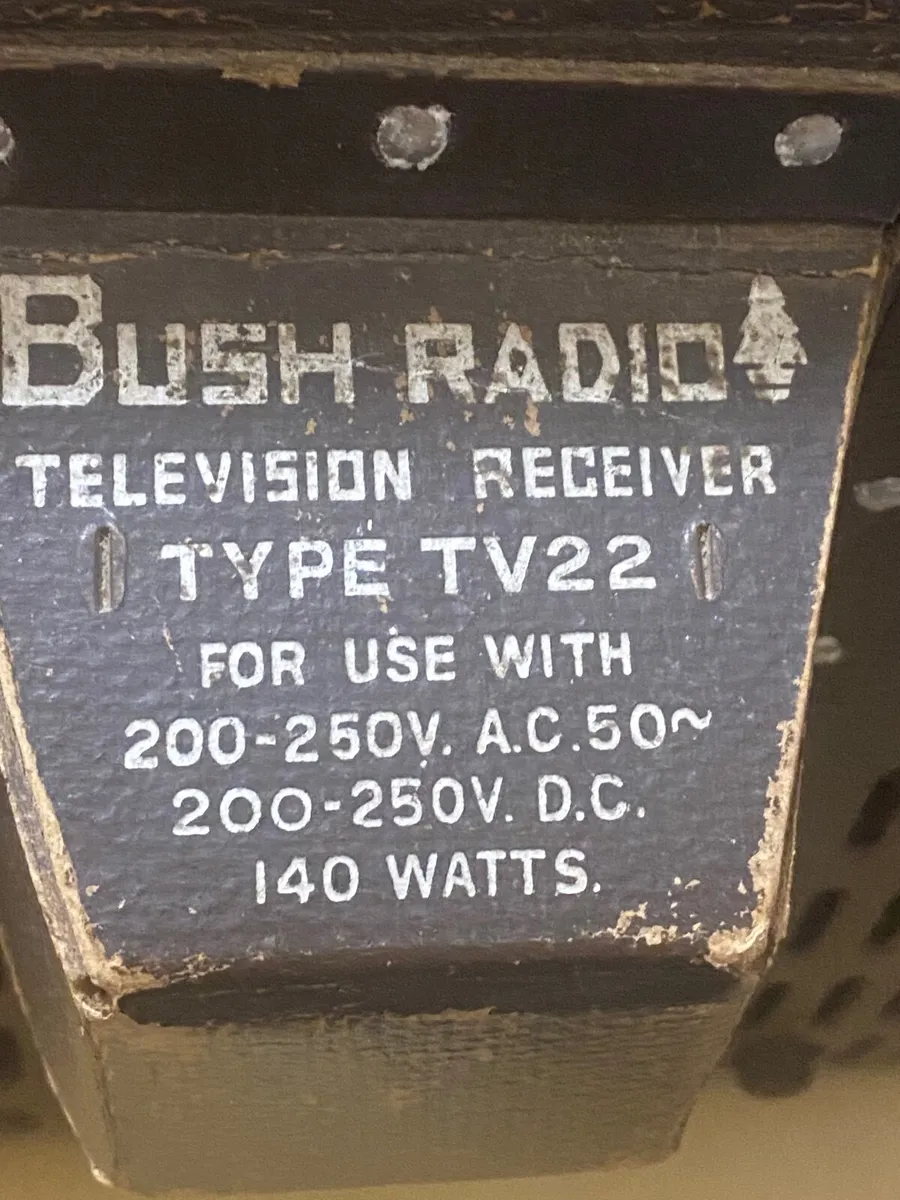 Vintage television - Image 3