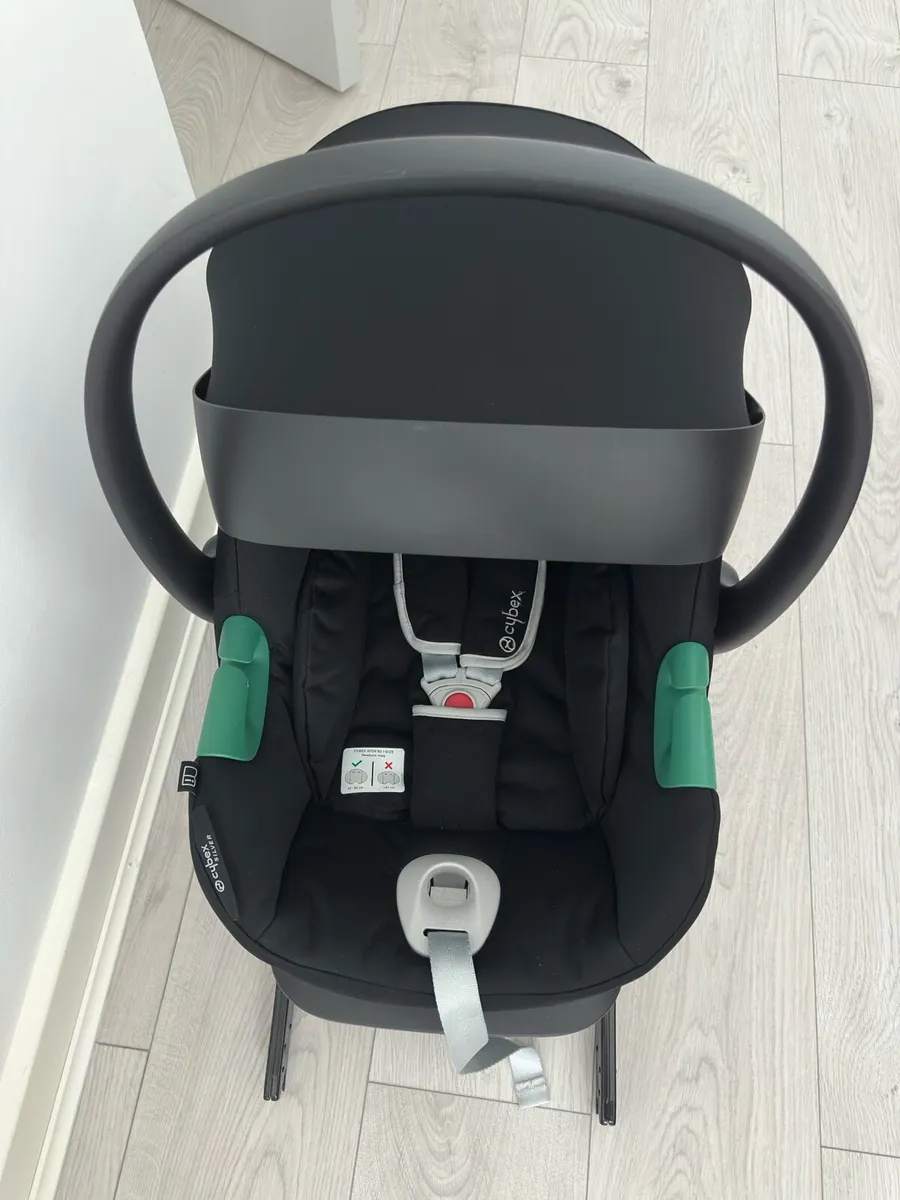 Cybex Aton B2 i-Size infant car seat with base - Image 3
