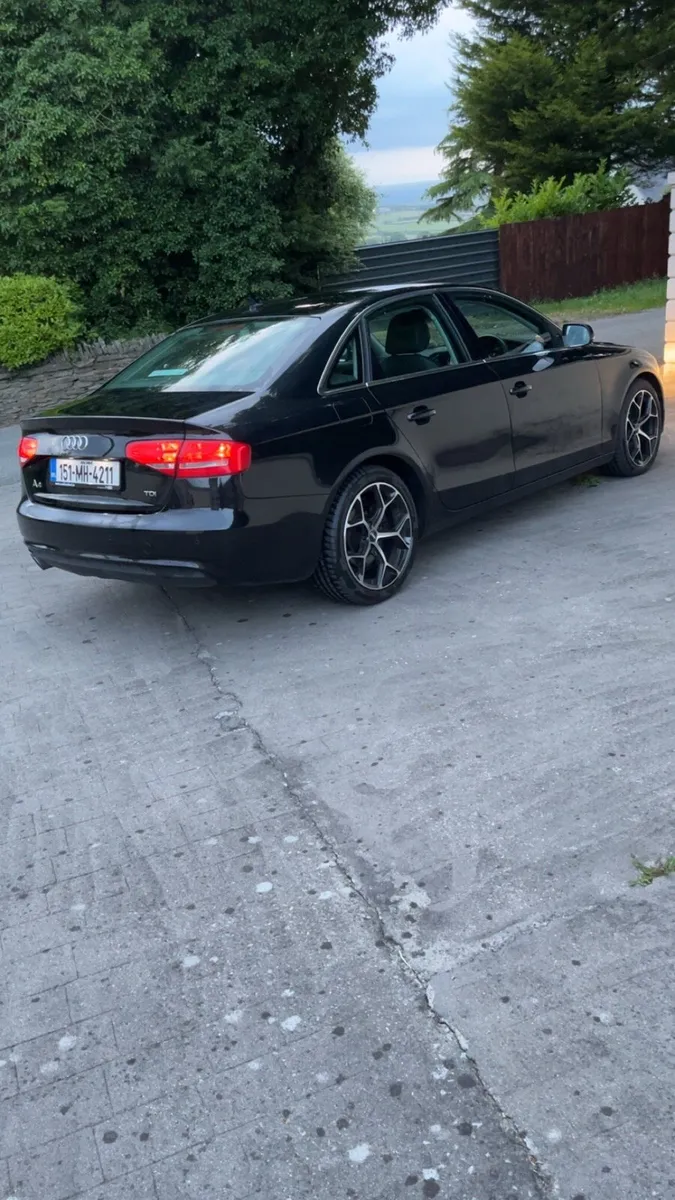 Audi A4 - Image 2