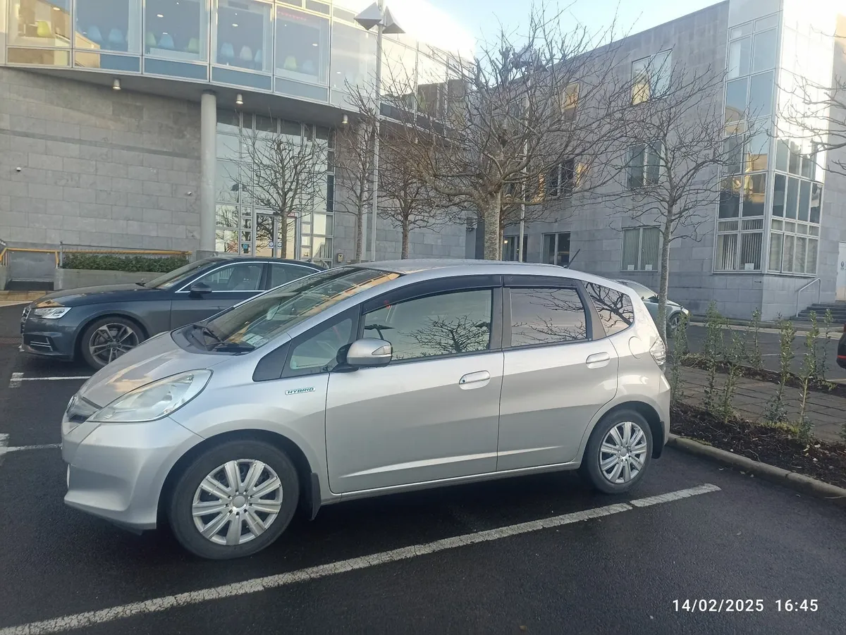 Honda Fit 2013, Hybrid, automatic, mint - Image 2