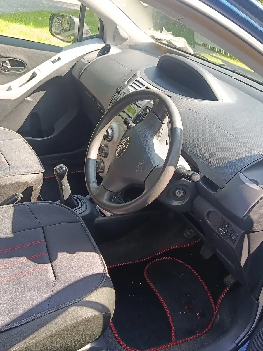 Toyota Yaris 2006 - Image 3