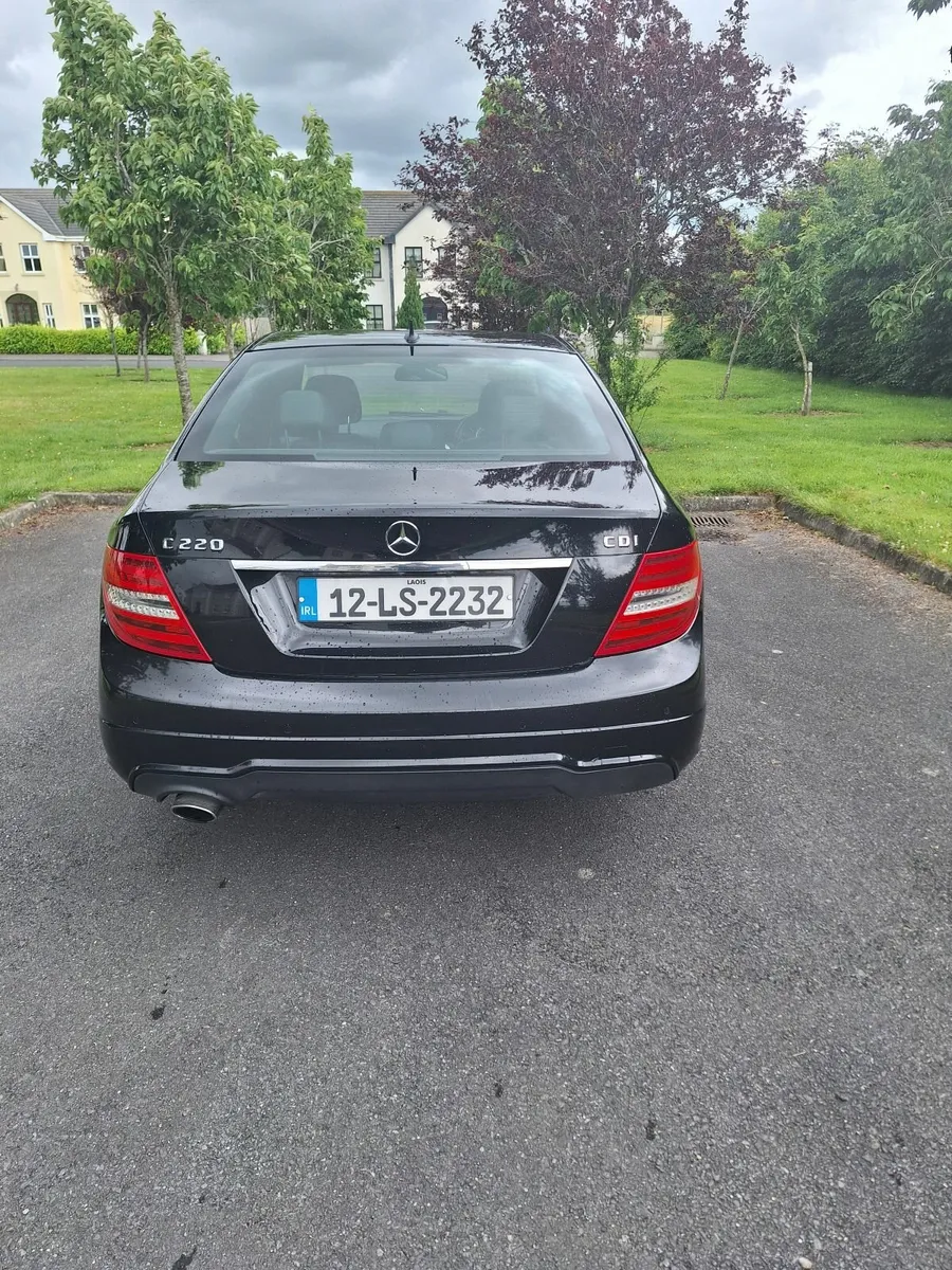 Mercedes-Benz C-Class CD220 AMG - Image 4