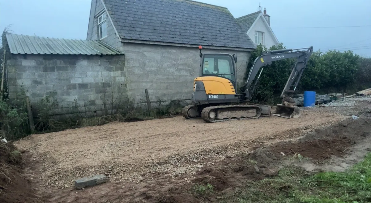 5 ton digger - Image 4