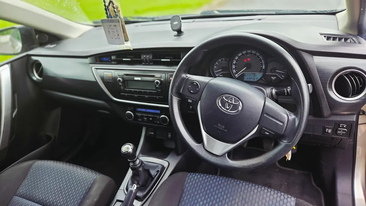 Toyota Auris 2013– €5,500 - Image 2