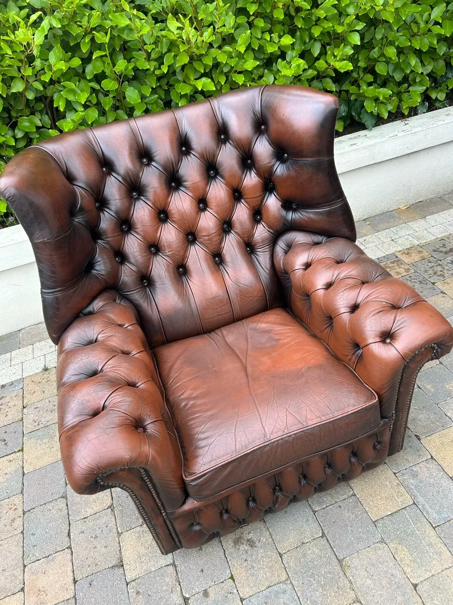 Antique real leather chestnut chesterfield chair - Image 3