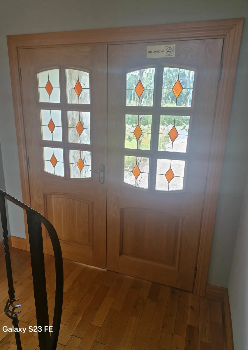 Double solid Oak Doors with handles - Image 3