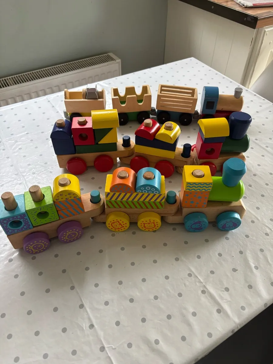 Wooden trains - Image 1