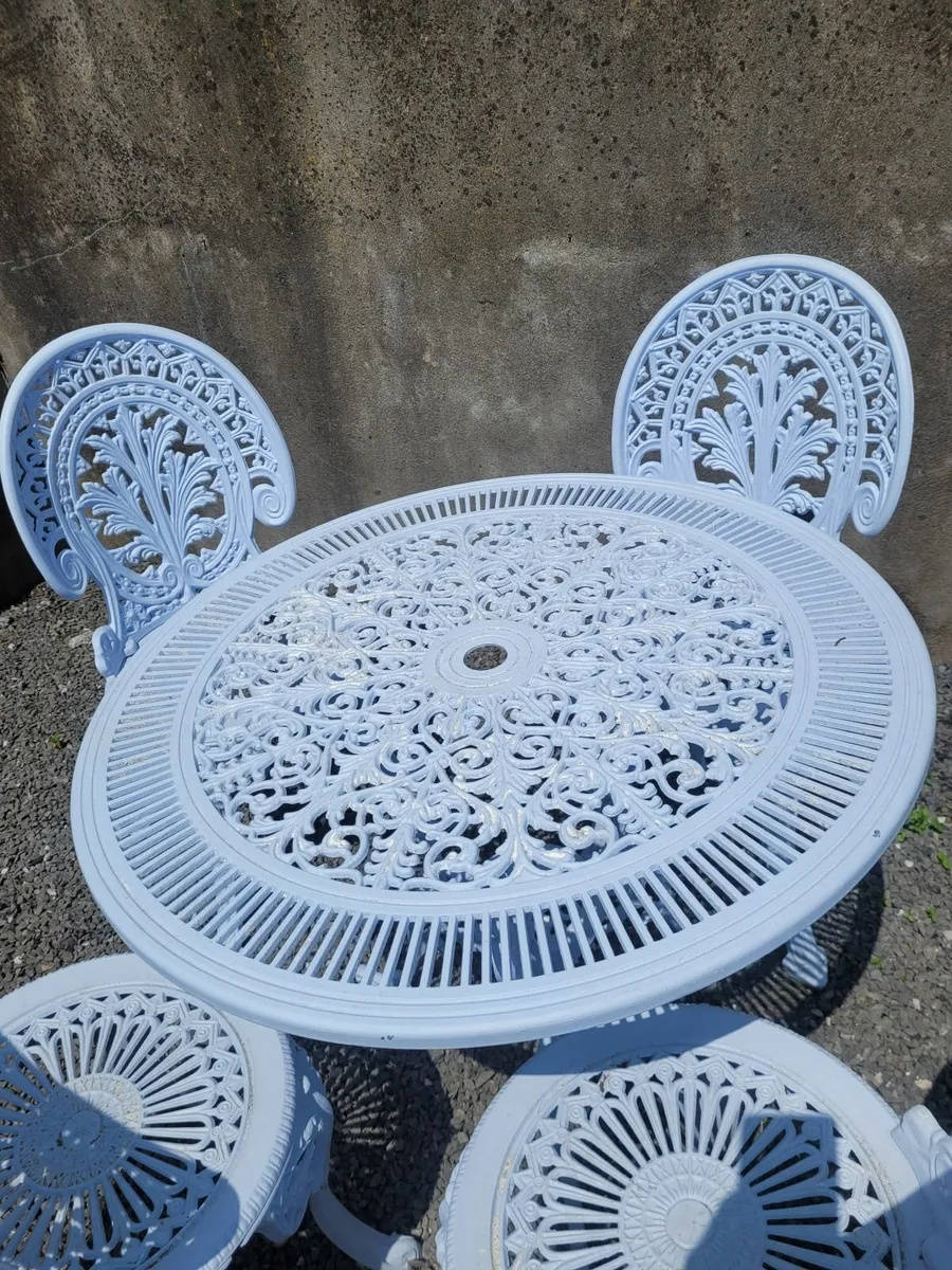 Garden Furniture - Image 3
