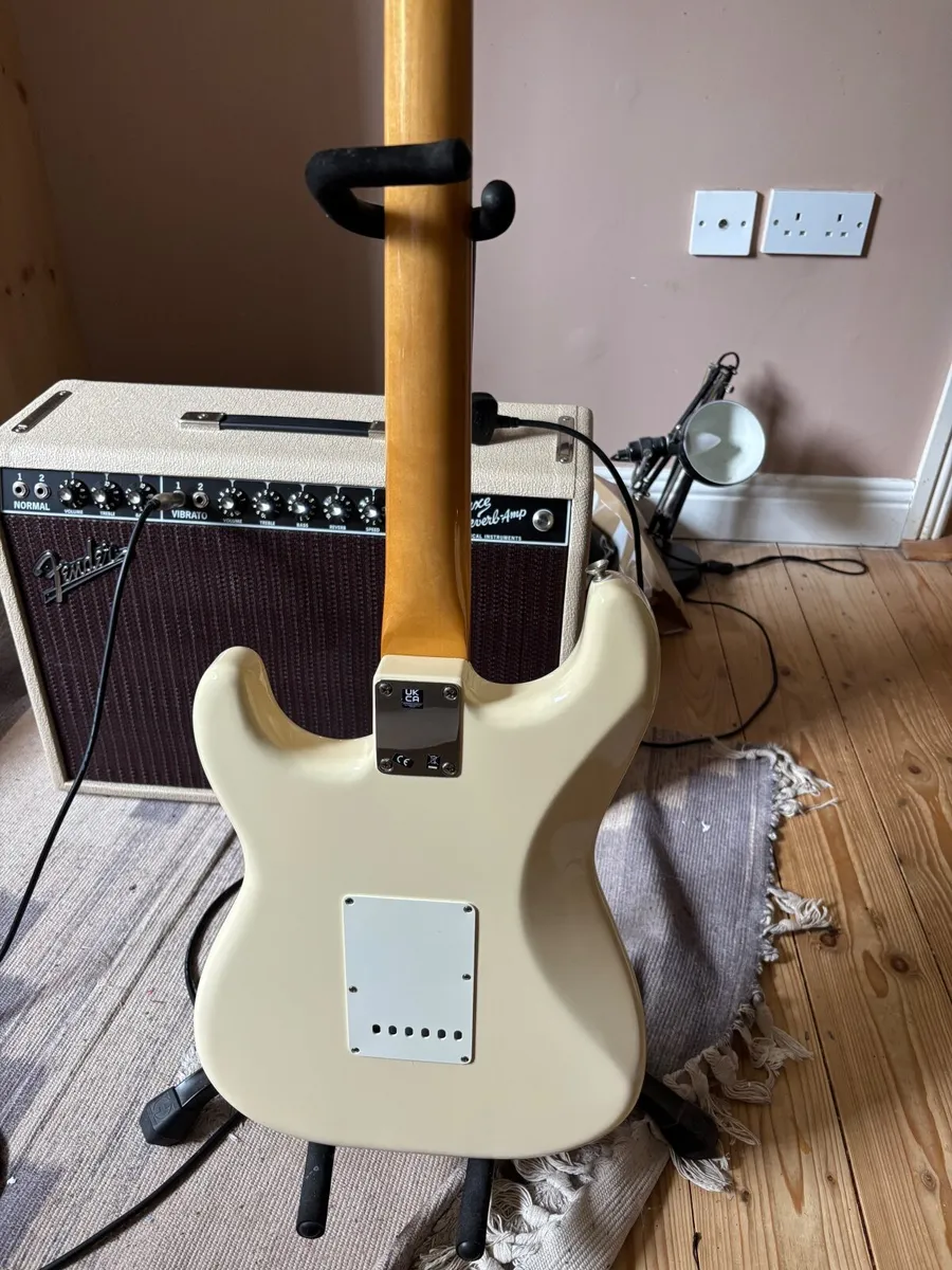 Fender Vintera II 60s stratocaster - Image 4
