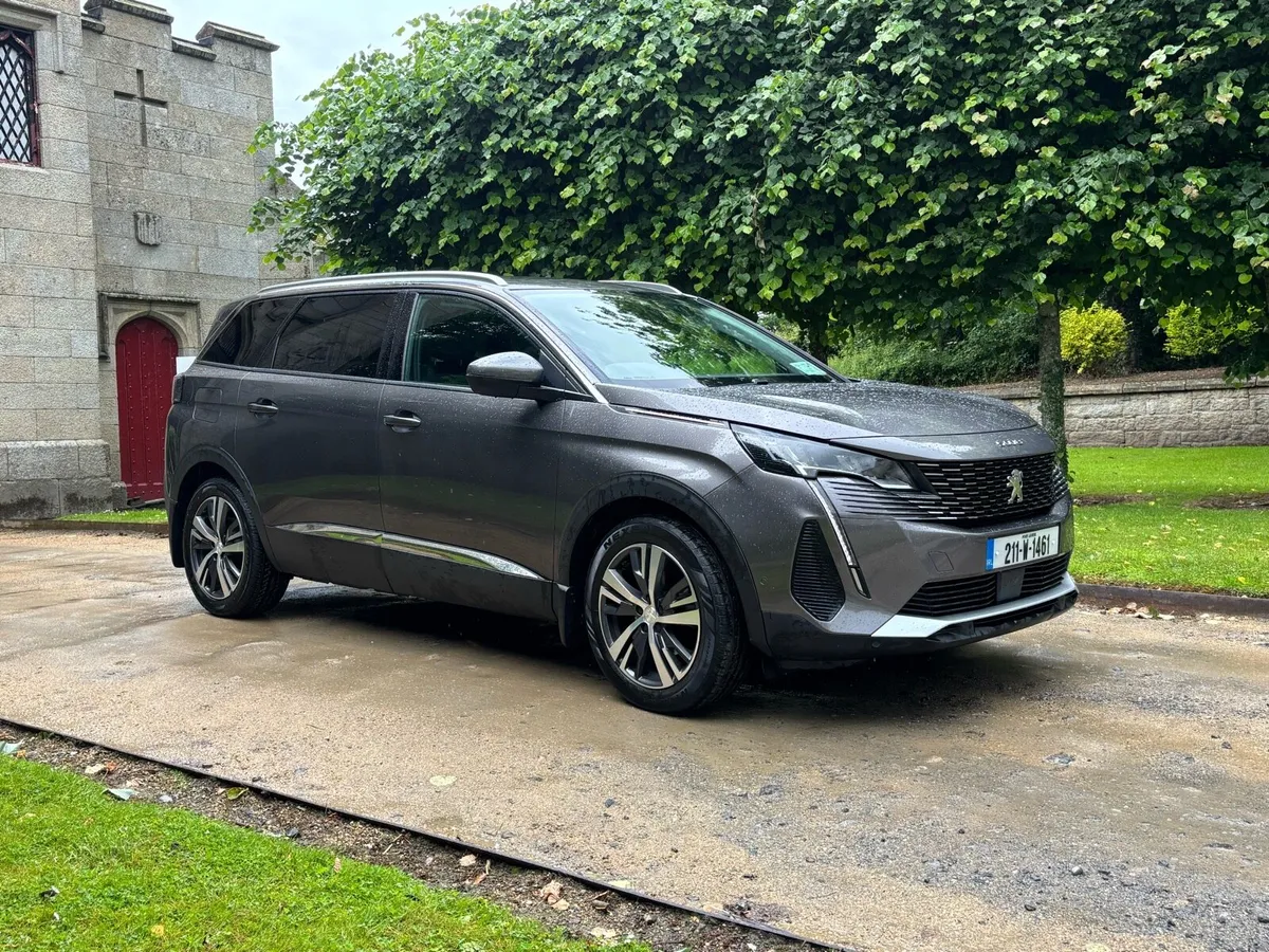 Peugeot 5008, 7 seater - Image 4