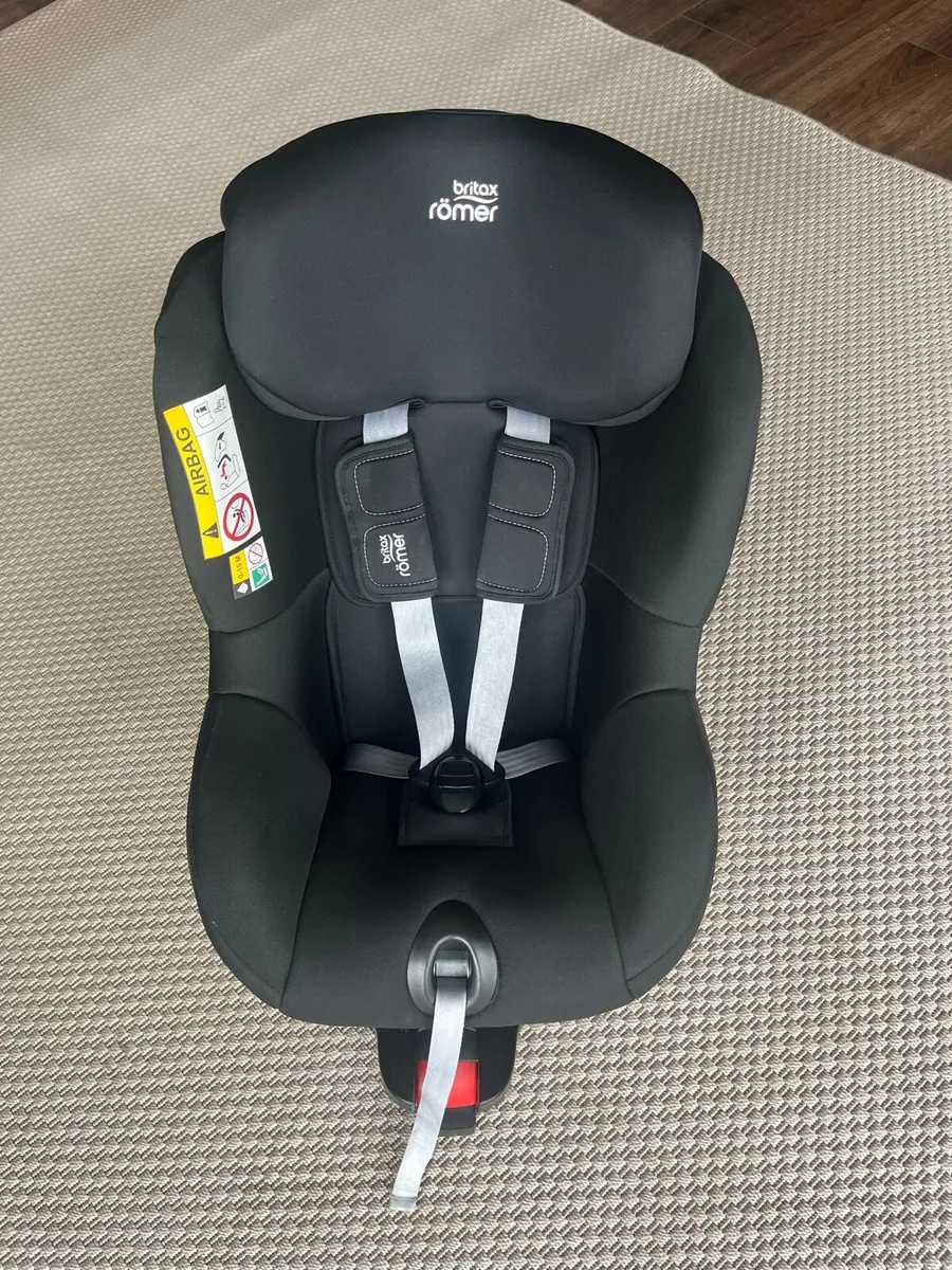Britax Romer SICT inside with isofix attached - Image 2