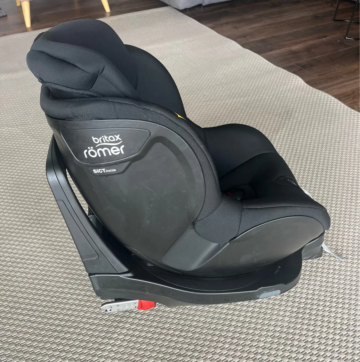Britax Romer SICT inside with isofix attached - Image 3