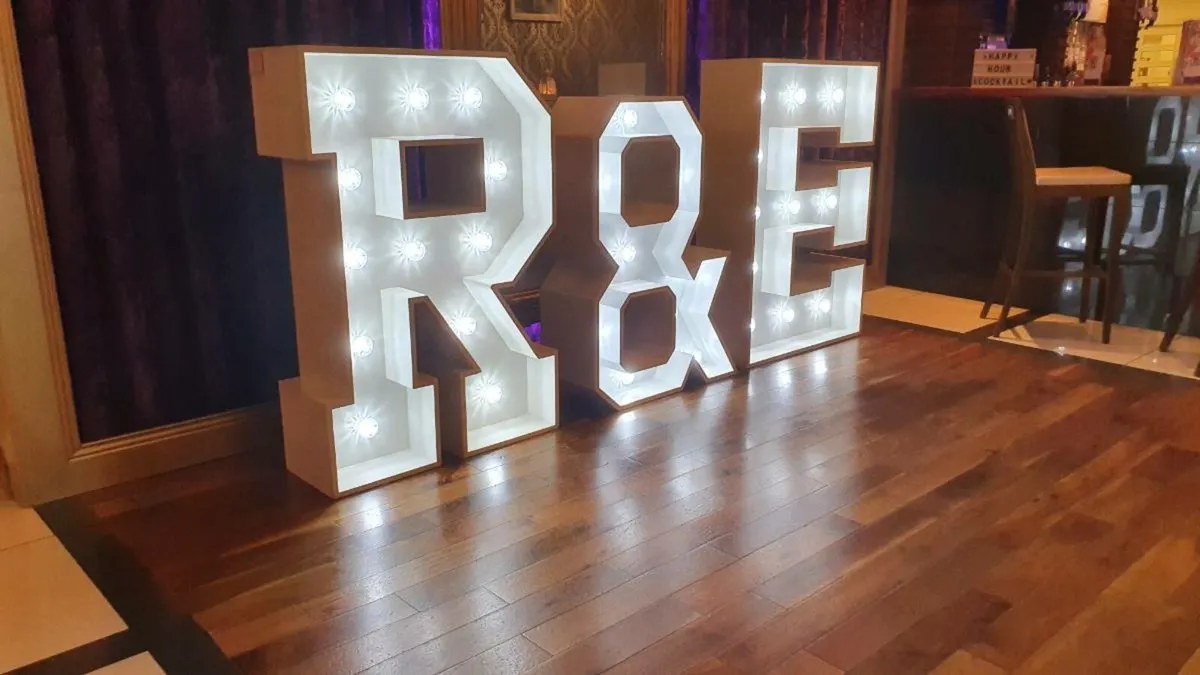 Wedding decor - Image 4