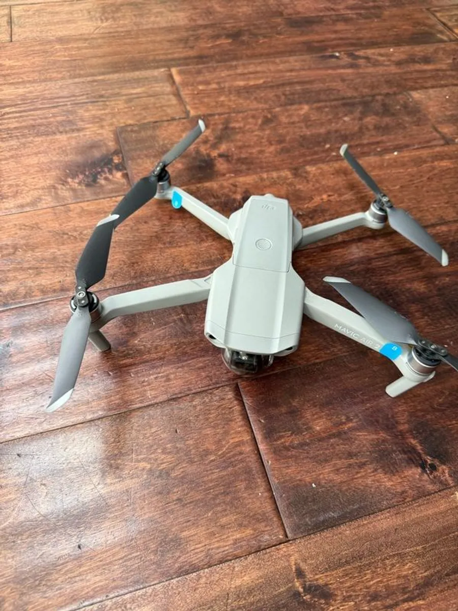 DJI Mavic Air 2 Fly More Combo - Image 4