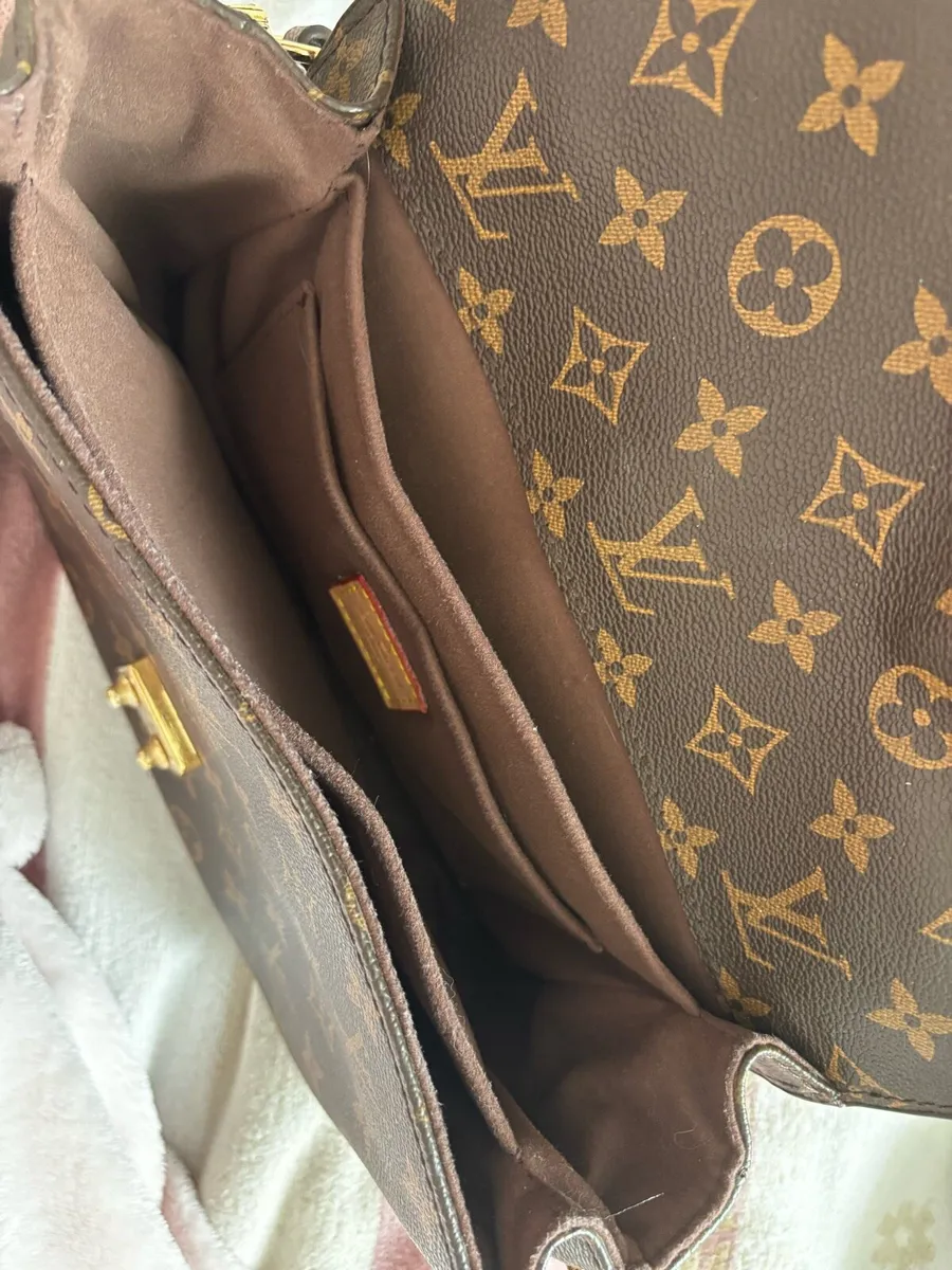 LV bag - Image 4