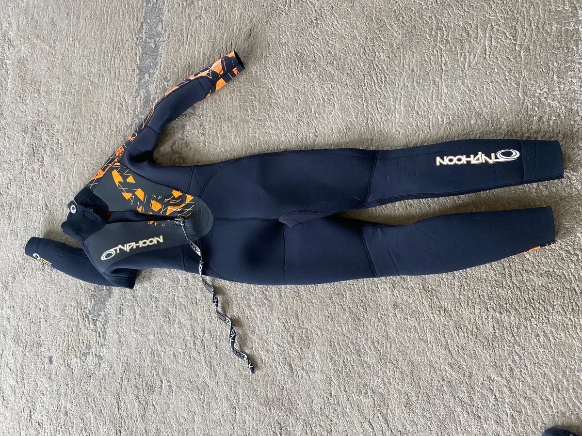 Wetsuit - Image 3