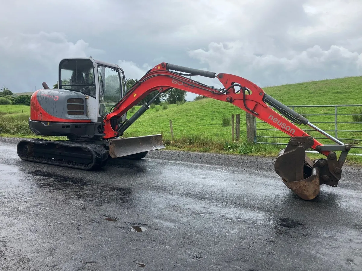 NEUSON 6 Tonne Digger - Image 2