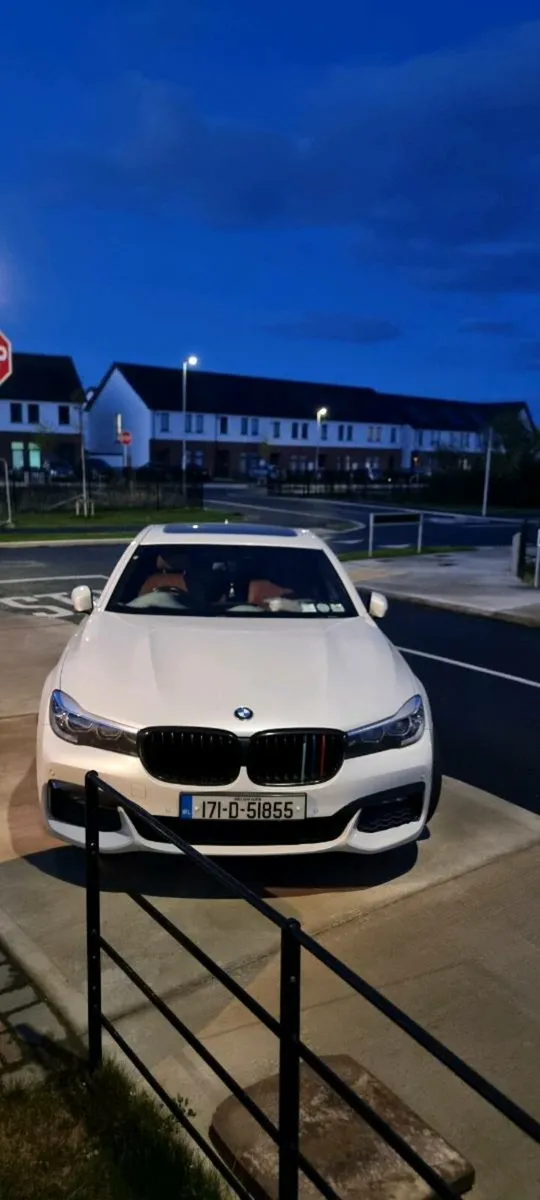 BMW 740e Hybrid M Sports: read full details - Image 2