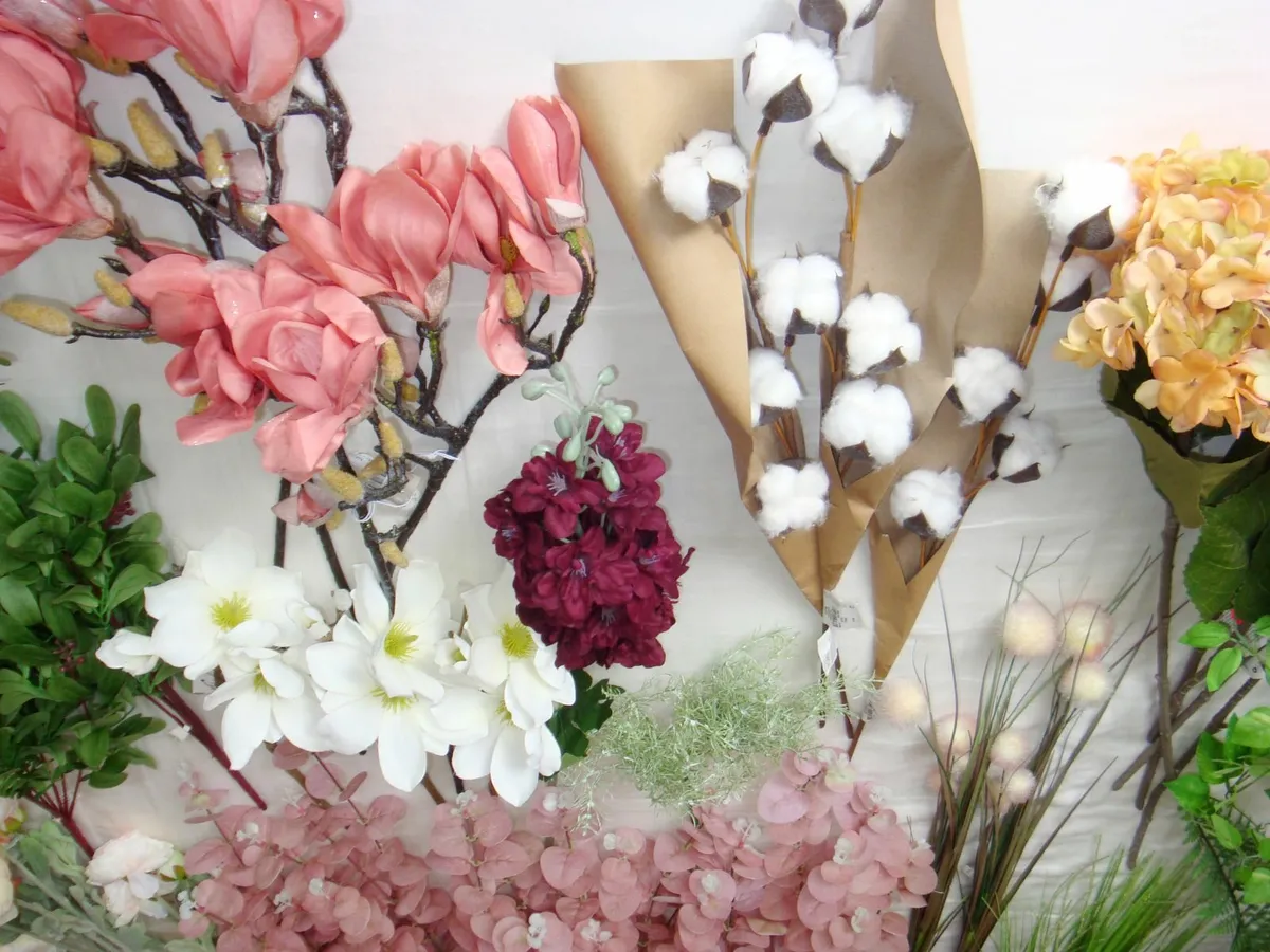 Bundle of 50 stems artificial flowers magnolia - Image 2