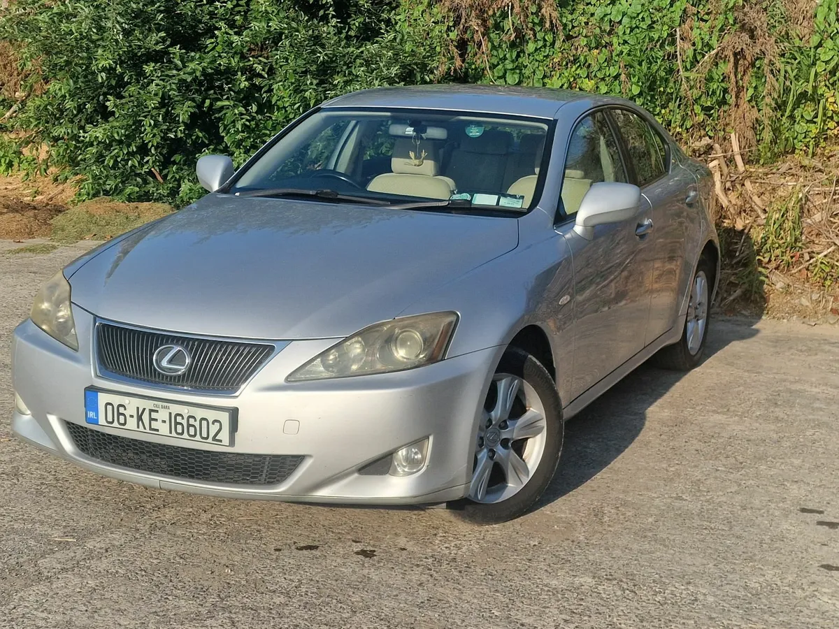 Lexus IS 2006 - Image 1