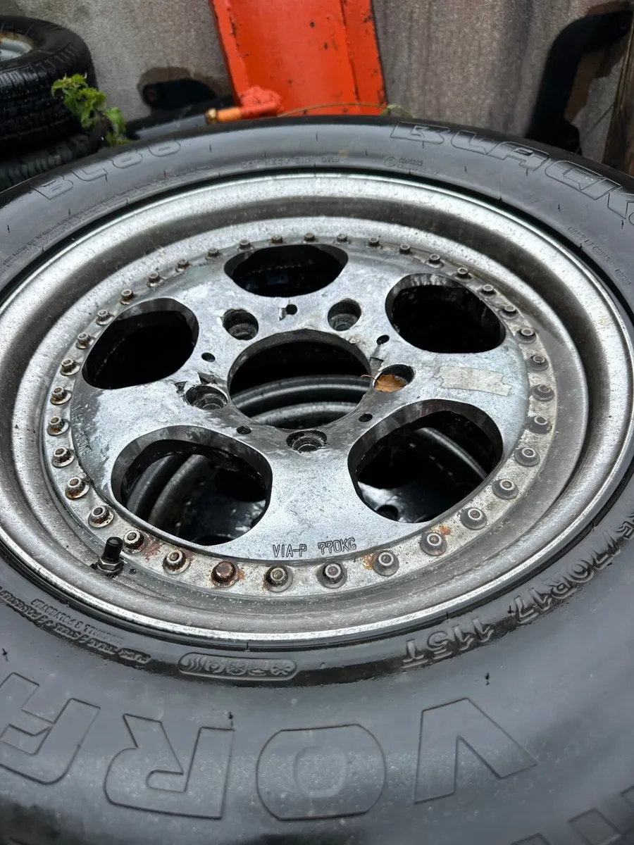 Landcruiser Amazon wheels & tyres - Image 1