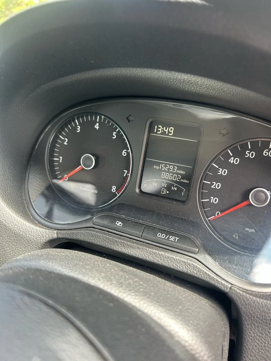 Volkswagen polo 1.2 60hp - Image 1