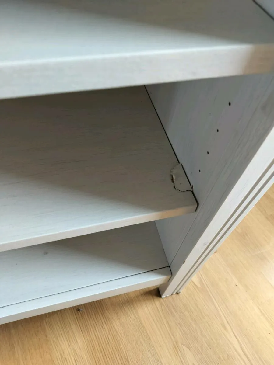 Book shelf - Image 2