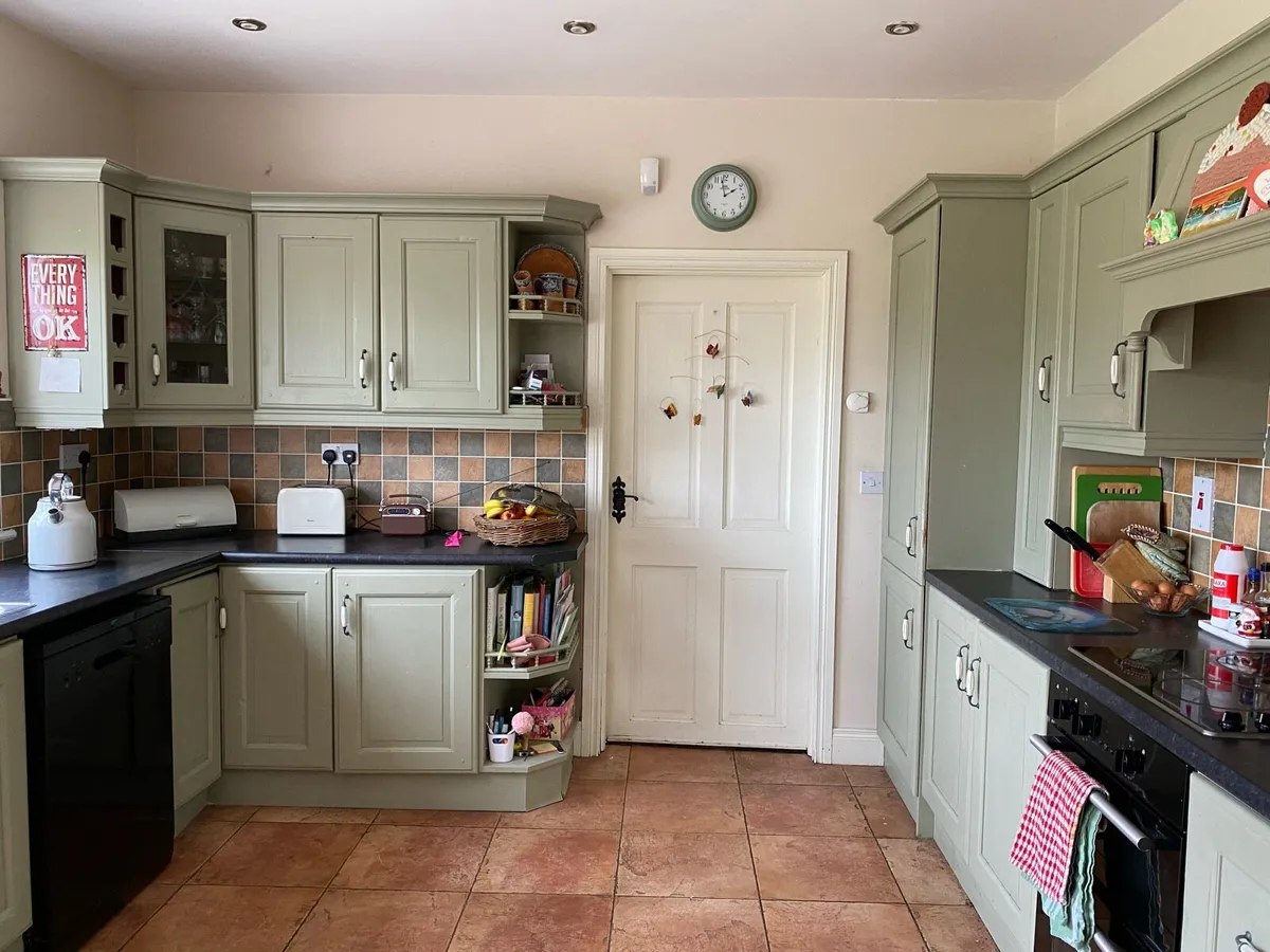 Kitchen units - Image 2