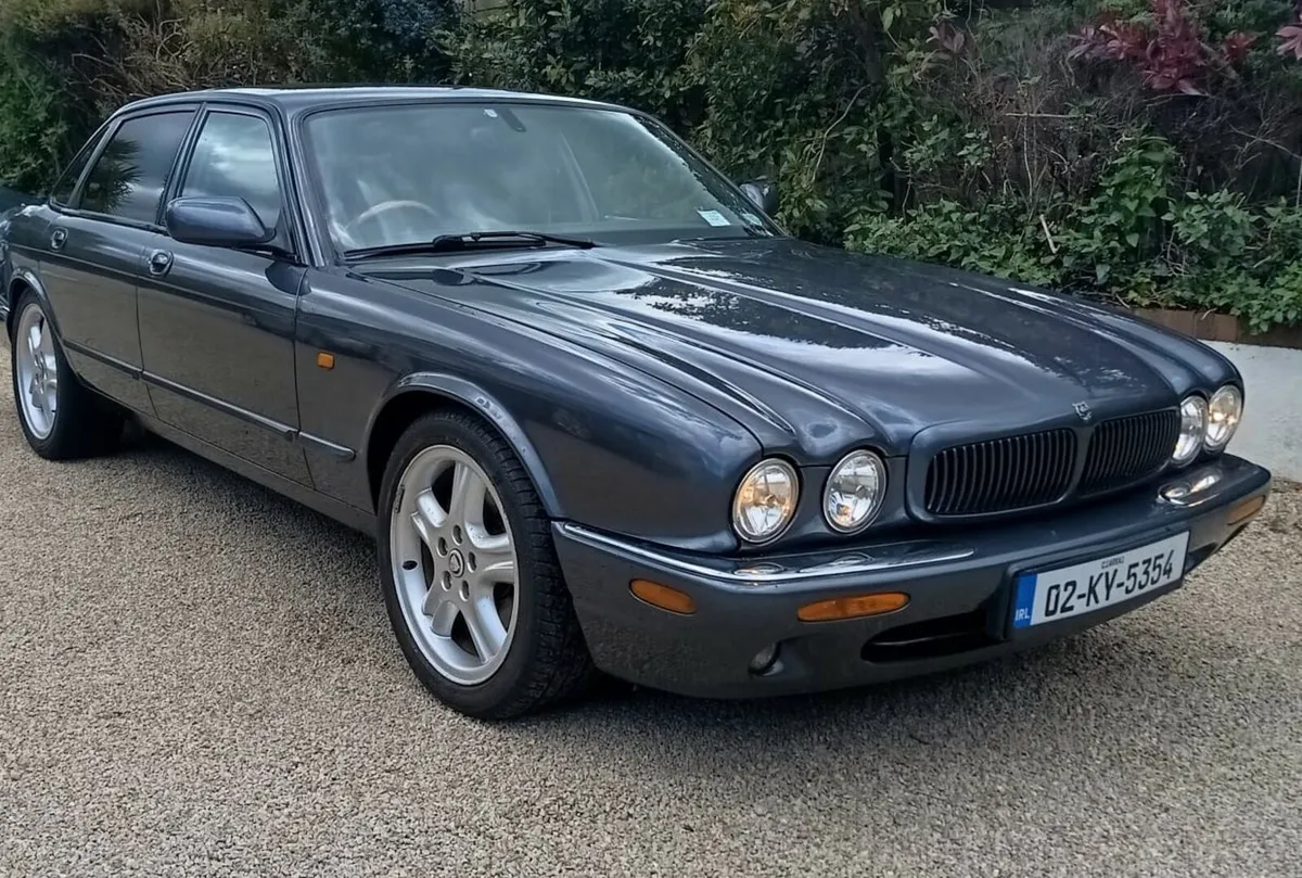 Jaguar XJ V8 Sport - Image 1