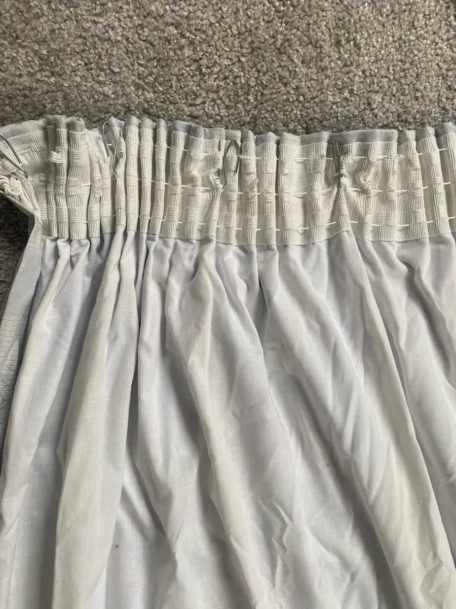 Bedeck Curtains and matching duvet cover - Image 2