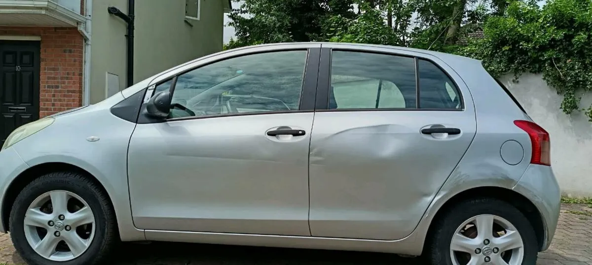 Car - Image 3
